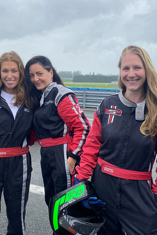 BARNES RACING CAR EXPERIENCE