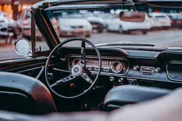 BARNES Classic & Racing Cars